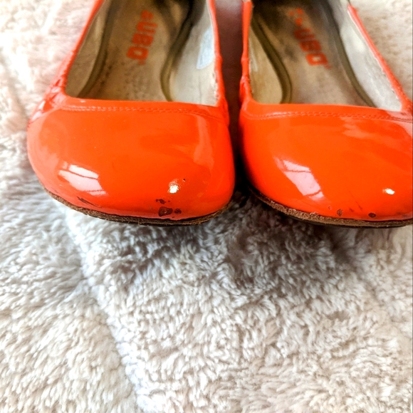 FREE With PURCHASE: TSUBO • Vibrant Orange Patent Leather Ballet Flats - Picture 7 of 9